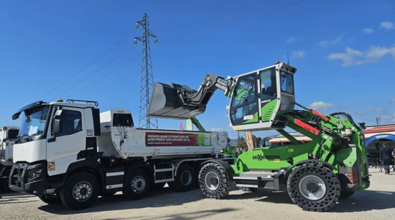 Dans la Drôme, le groupe Vincent expose 140 matériels pour ses 140 ans