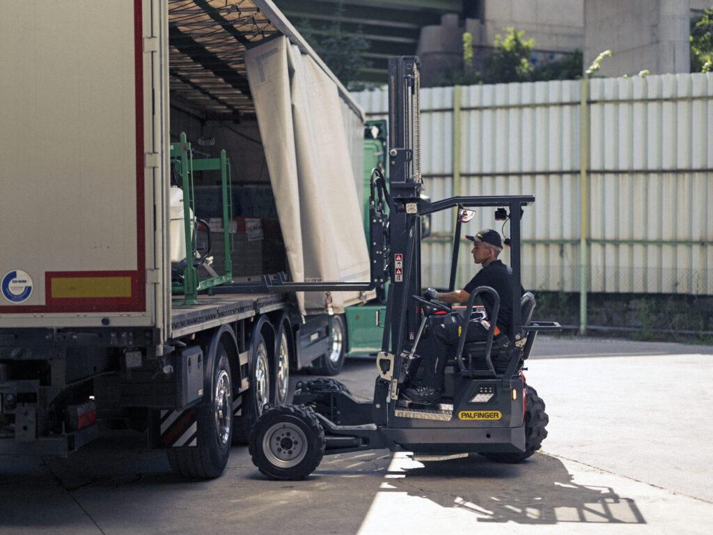 Chariot embarqué FLS25 E DRIVE disponible à la location