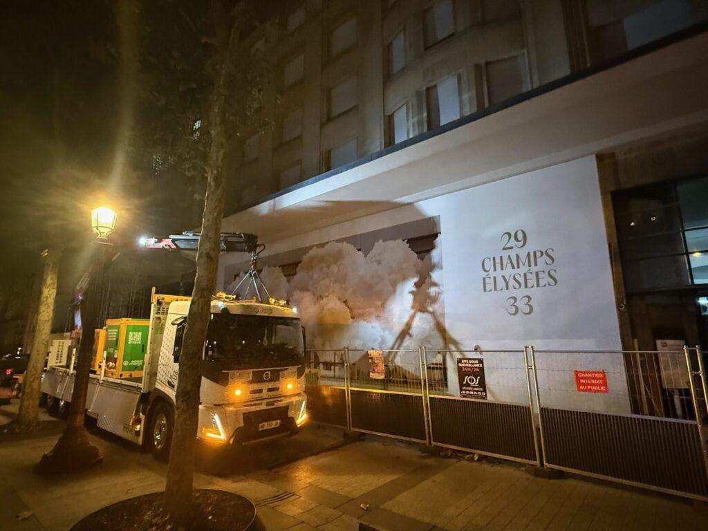 camion plateau grue electrique palfinger